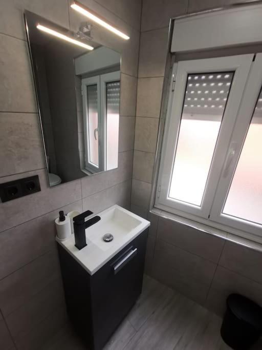 Apartamento Privado En Gijon Apartment ภายนอก รูปภาพ